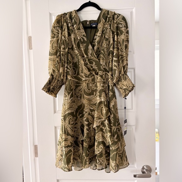 Tommy Hilfiger Dresses & Skirts - Tommy Hilfiger Olive Green Paisley Wrap Dress